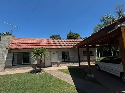 Casa en Venta en Villa Elisa, USD 165.000
