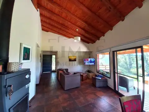 Chalet 180m2 con excelente vista a las sierras