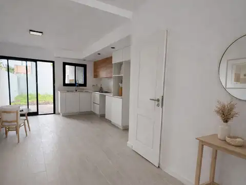 Casa 5 ambientes con 3 baños