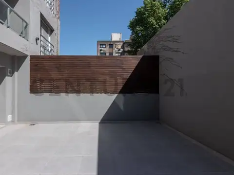 Zeballos 2200, Piso 1