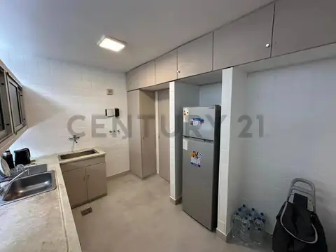 Venta Departamento 3 Ambientes + Dependencia Retiro Reciclado a Nuevo