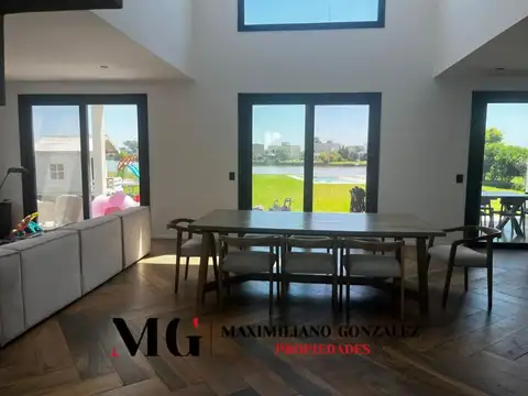 Casa en Venta de 4 dormitorios