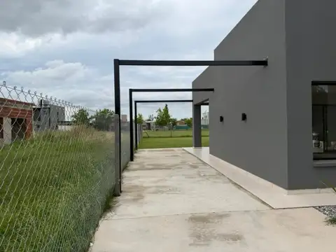 Casa en Venta en Funes Norte, USD 118.500