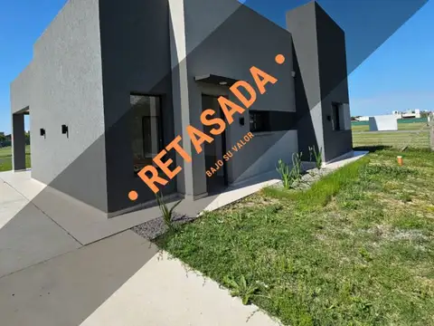RETASADA! CASA 2 DORMITORIOS A ESTRENAR EN FUNES NORTE