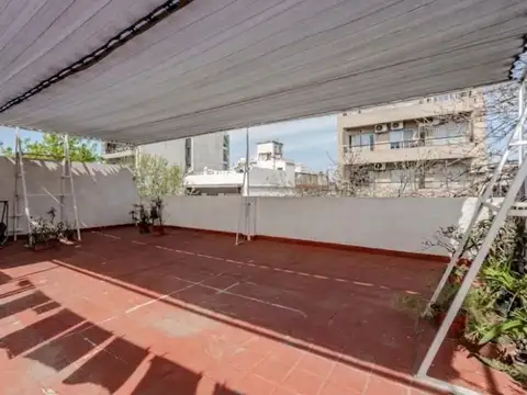 Venta ph 3 amb c/patio y terraza-apto cred-devoto