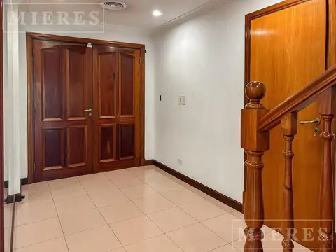 Casa en Alquiler de 4 dormitorios