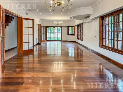 Casa en Alquiler en La Horqueta, USD 4.300