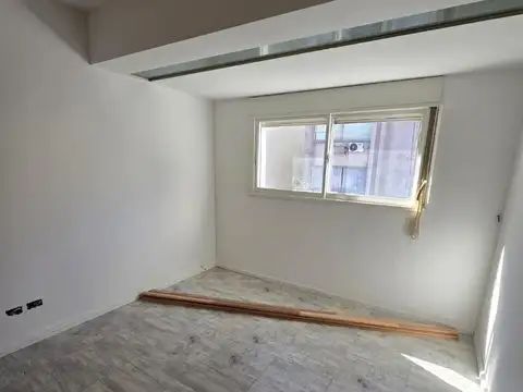 Teniente General Juan Domingo Perón 900, Piso 7