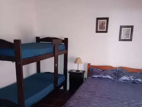 Casa 2 ambientes con 1 baño