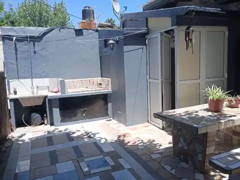Casa en Alquiler Temporal con 1 cochera