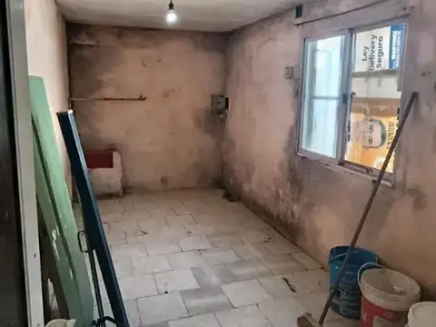 CASA A RECICLAR 2 DORMITORIOS EN Bº SALADILLO
