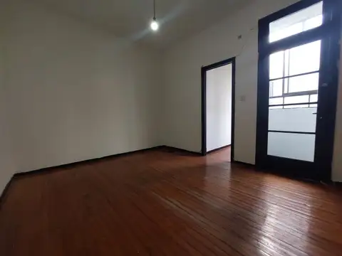 VENTA / PARQUE PATRICIOS DEPTO ESTILO PH 2 AMB / 54 m2 / APTO CREDITO HIPOTECARIO