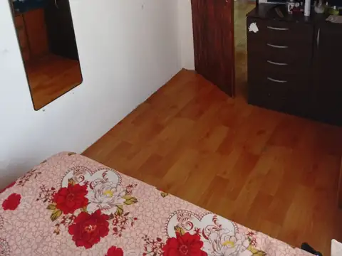 Charlone 6700, Piso 2
