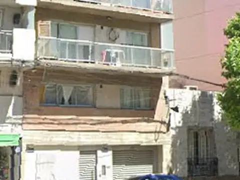 DEPARTAMENTO PISO EXCLUSIVO EN VENTA. PISO 10.