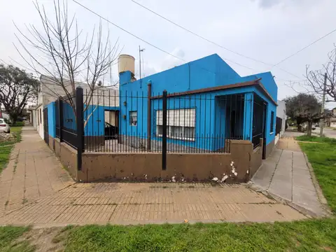 Venta de casa 3 ambientes hurlingham