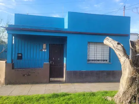 Casa en Venta en Villa Santos Tesei, USD 54.000