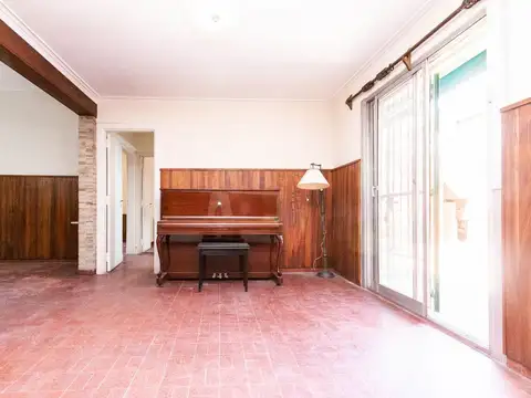 VENTA CASA 3 DORMITORIOS BANFIELD