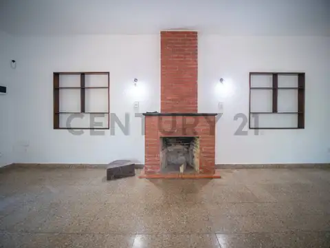 447 entre  Camino Gral Belgrano y 24 , Piso 0