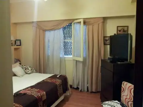 Casa en Alquiler con 1 cochera