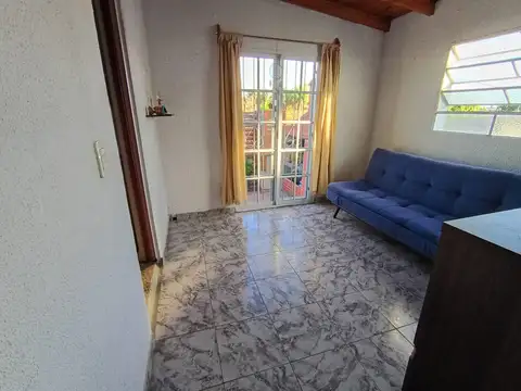 Depto Tipo Casa en Venta en Moron, USD 54.000