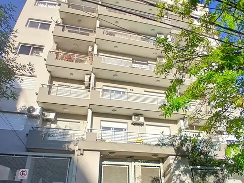 Departamento Monoambiente Con Cochera. Morón Sur