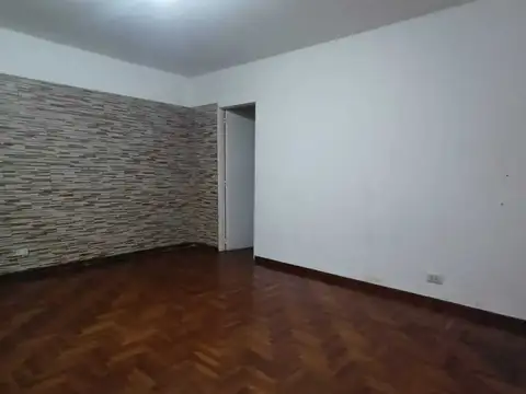 Roque Saenz Peña 300