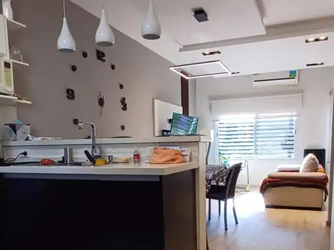 VENTA CASA 4 AMBIENTES VILLA LUZURIAGA PERMUTA