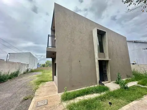 Depto Tipo Casa en Venta 1 año