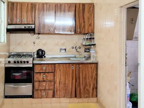 VENTA CASA CABALLITO COCHERA + TERRAZA + PATIO