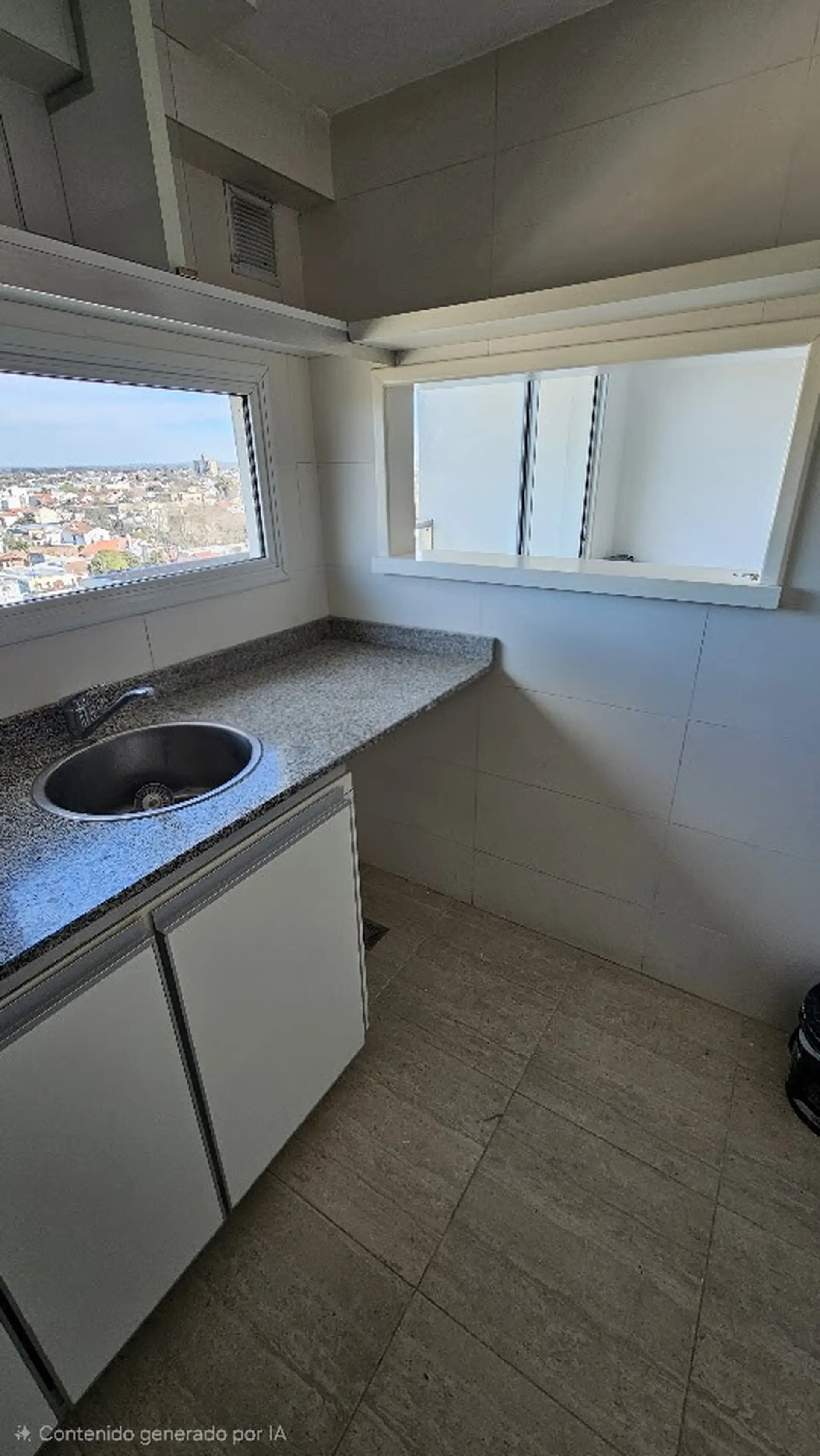 VENTA SEMIPISO 2 AMB. BALCÓN AL FRENTE. PLAZA PERALTA RAMOS