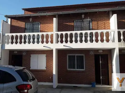 Dúplex en venta - 6 Dormitorios 4 Baños - 178Mts2 - Mar del Tuyú