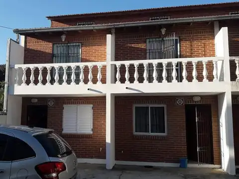 Dúplex en venta - 6 Dormitorios 4 Baños - 178Mts2 - Mar del Tuyú