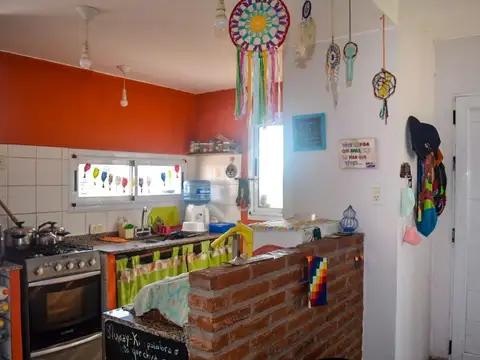 Casa 3 ambientes con 1 baño