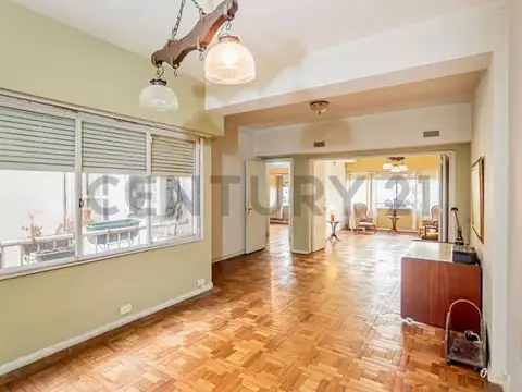 VENTA DEPARTAMENTO  4 AMBIENTES CON DEPENDENCIA. RECOLETA