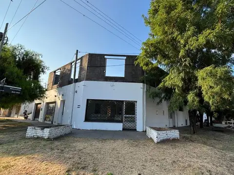 LOCAL COMERCIAL CON DEPARTAMENTO EN VENTA BRAGADO