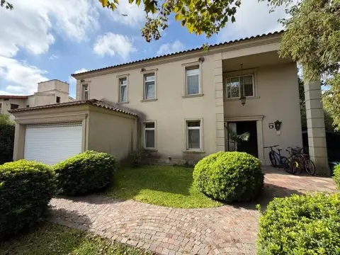 Casa en Venta de 4 dormitorios