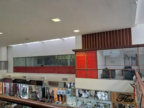 Oficina en alquiler – Galería Rosario
