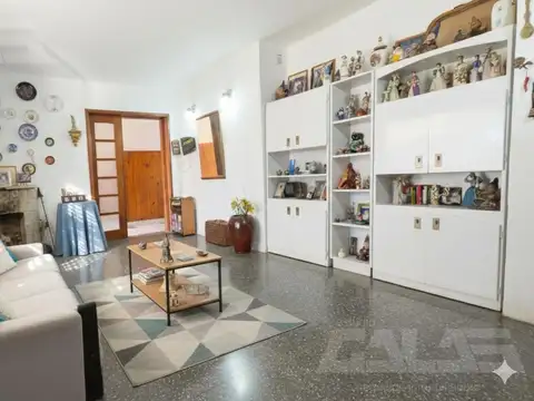 Casa 4 Ambientes en Castelar Sur
