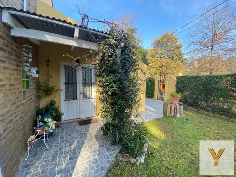 Casa en venta - 3 Dormitorios 2 Baños - 620Mts2 - Parque Leloir, Ituzaingó