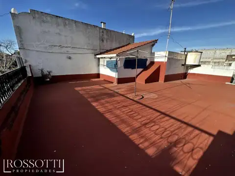Juan Agustín García  al 5900
