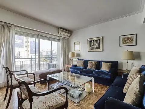 Excelente departamento 4 ambientes con dependencia con espacio guardacoche