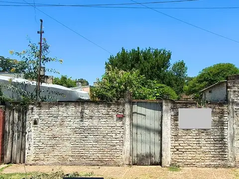 Casa en Venta Zona Granja Esmeralda, gran terreno