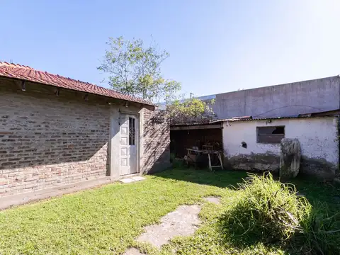 Casa en Venta con 1 cochera