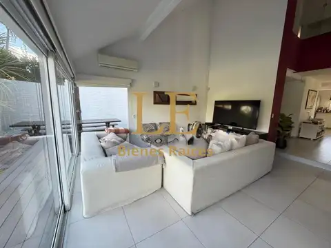 Casa en Venta al Noroeste