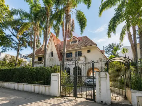 Venta Casa Ex-Embajada Polonia en Parque Batlle