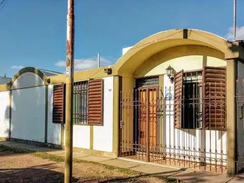 Casa en Venta en Lujan de Cuyo, USD 82.000