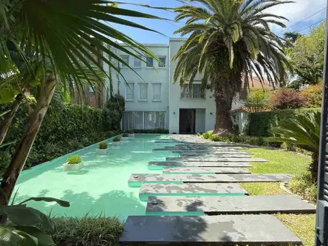 CASA 6 AMB VENTA VICENTE LOPEZ JARDIN 1019 M2 