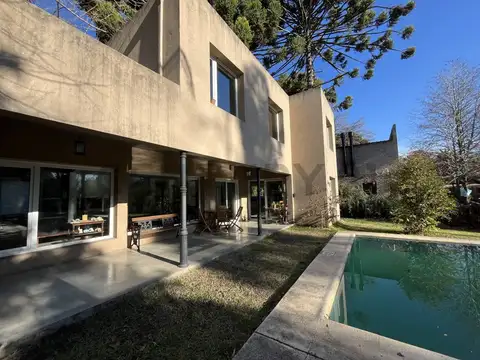 Casa en Venta de 4 dormitorios