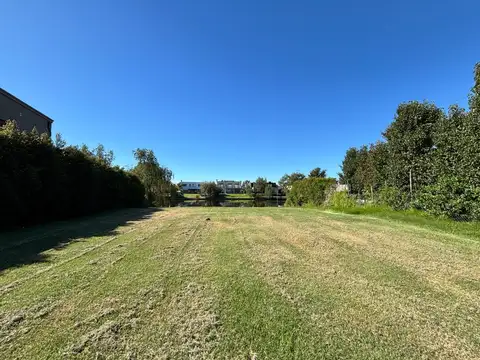 Lote a la laguna venta Villanueva Barrio San Rafael