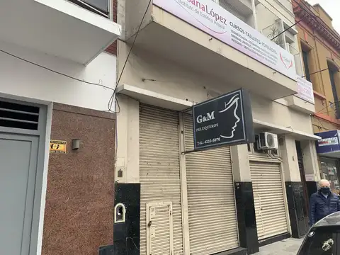 Local en Alquiler en Avellaneda, $ 400.000